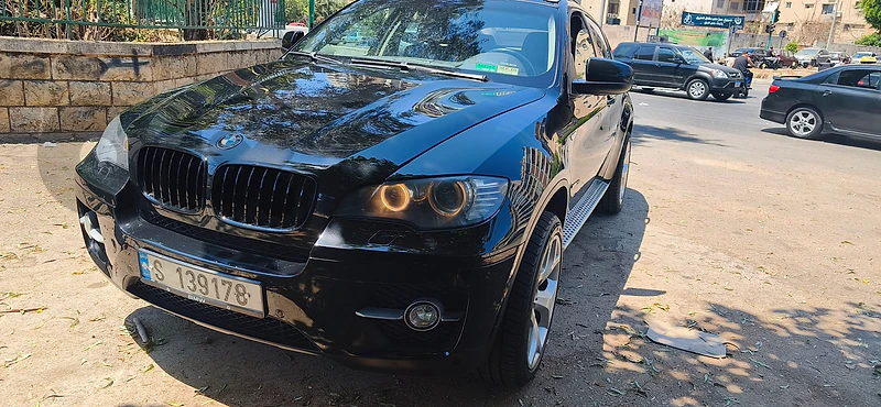 BMW X6 2011