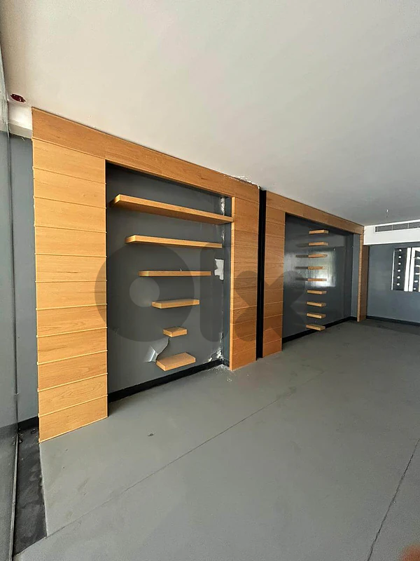 Shop in 2 levels in Horch Tabet for rent / شقة في حرش تابت للايجار