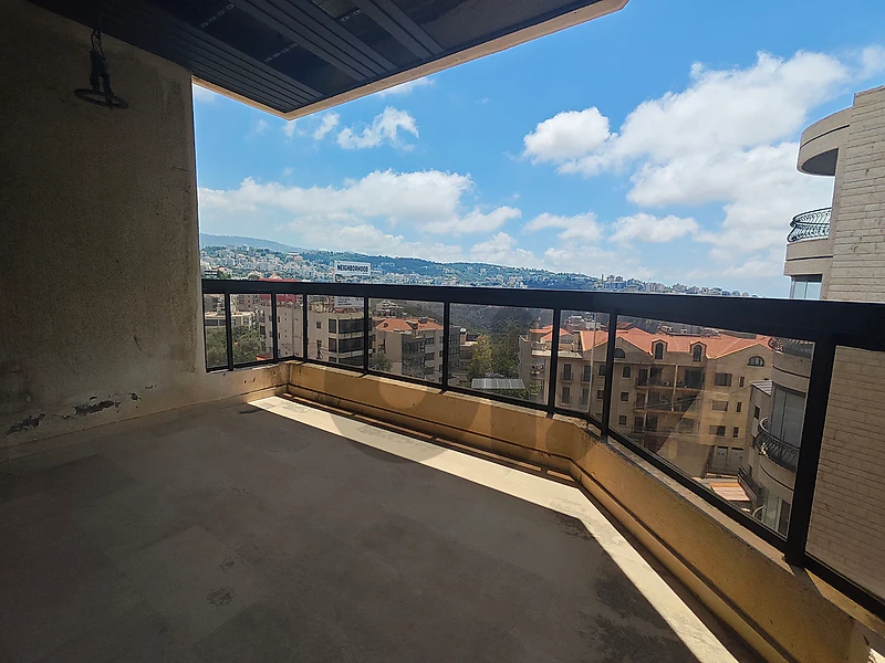 Apartment For Rent in Mansourieh