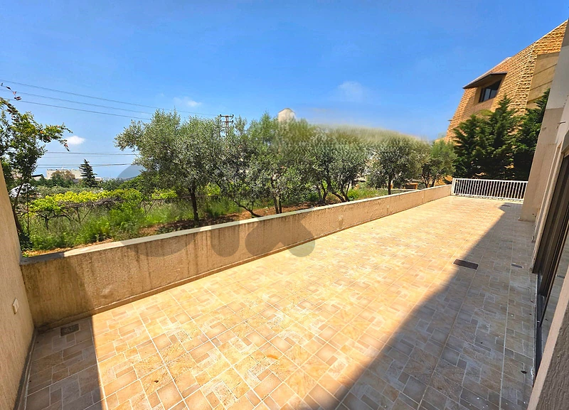 Prime location Apartment for sale in Kornet El Hamra + Terrace 130 sqm