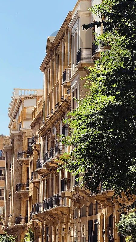 + Terrace | Commercial Store for Rent in Downtown Beirut - Corner Shop
