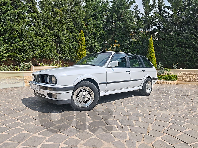 BMW 3-Series 1989 E30 325ix touring