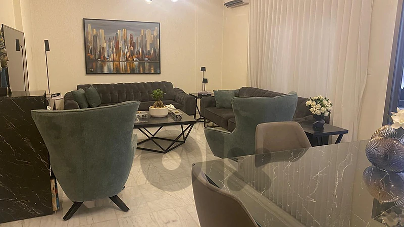 Apartment For Sale in Tallet El Khayat 400,000$ شقة للبيع في تلة الخياط