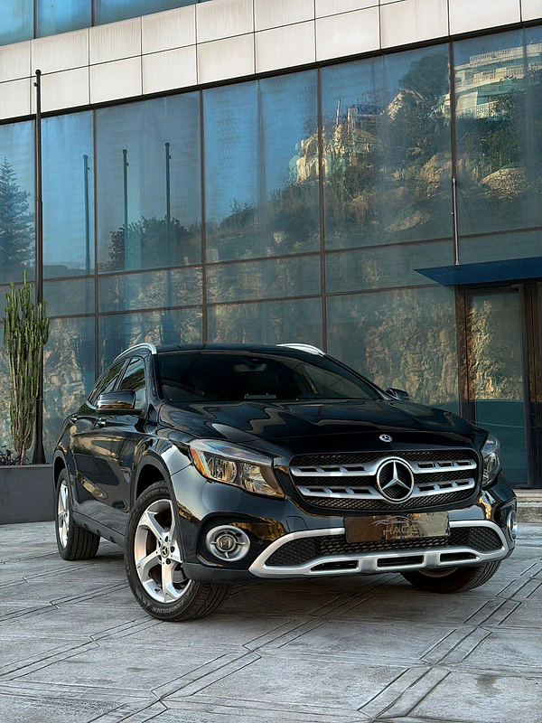 Mercedes-Benz GLA 250 2018 – 4MATIC