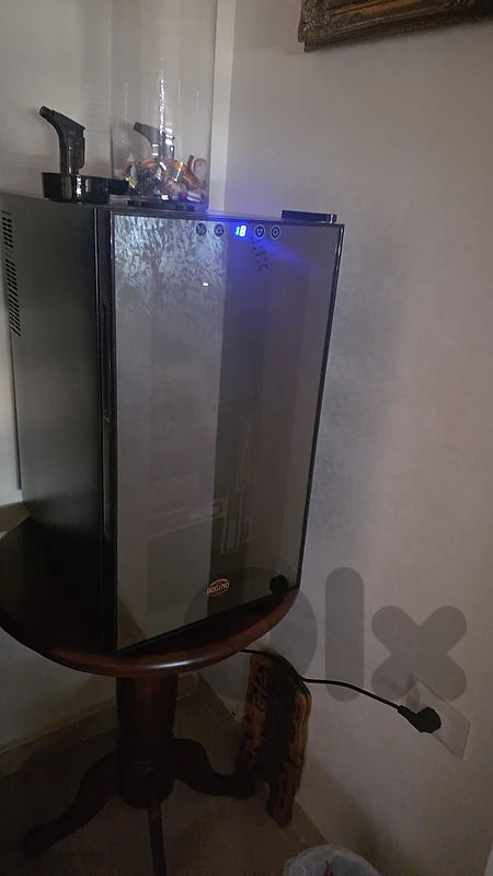 cigar humidor