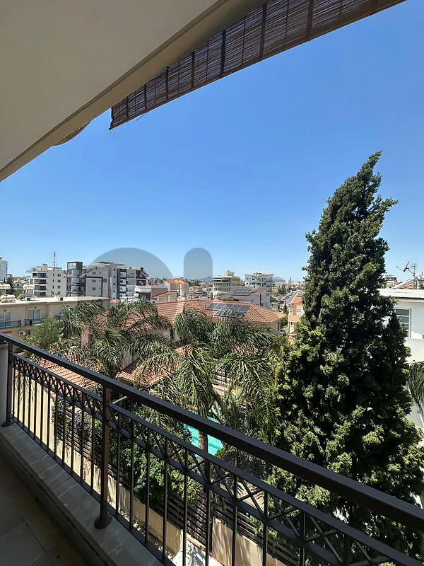 Apartment for Sale in New Marina , Larnaca, شقة للبيع في المارينا