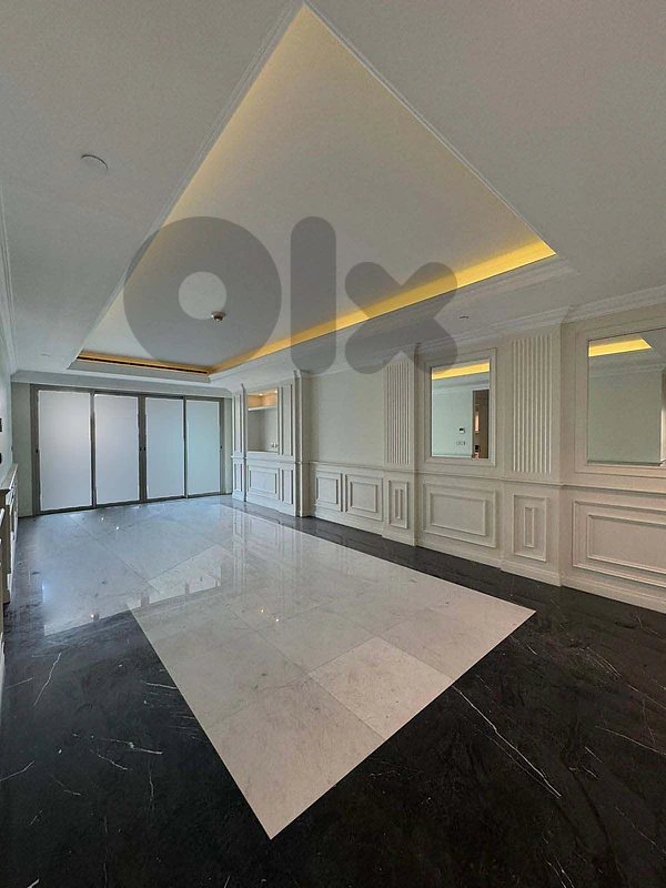 SPACIOUS APARTMENT IN DOWNTOWN PRIME | 250SQ | 3 BEDS | BTR-575 N.R SPACIOUS APARTMENT IN DOWNTOWN PRIME | 250SQ | 3 BEDS | BTR-575 N.R