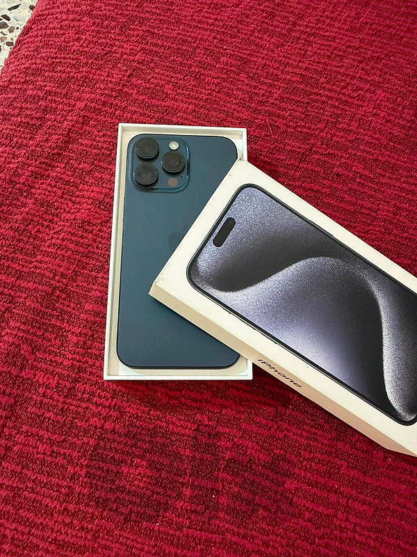 iphone 15 pro max like new