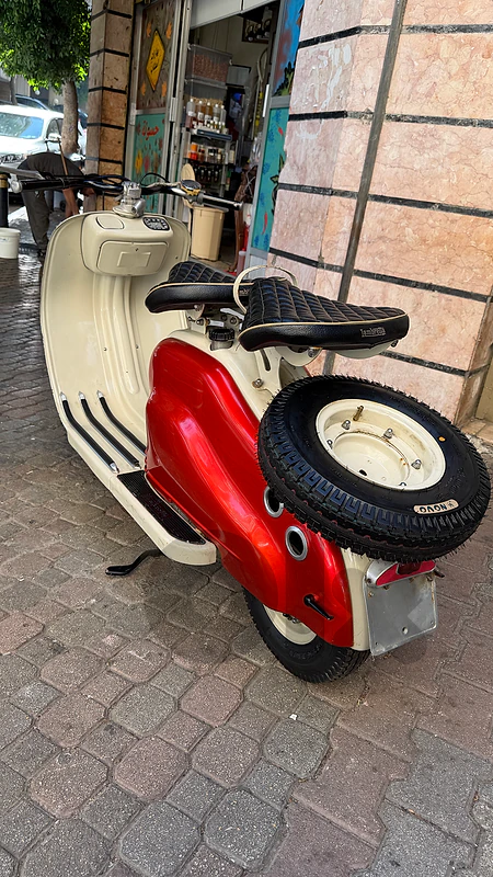 1959 LAMBRETTA ( old school ) Rare to find