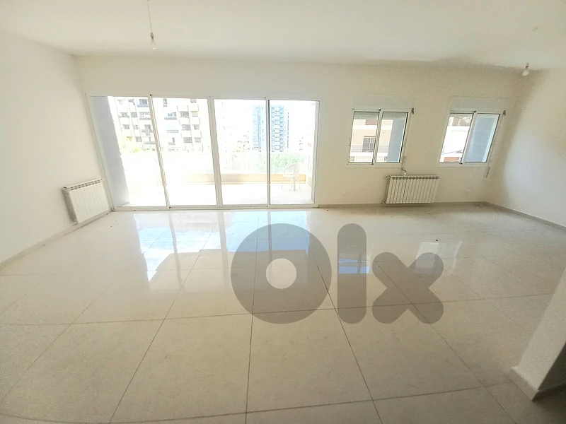 BEAUTIFUL BUILDING - PERFECT FAMILY HOME