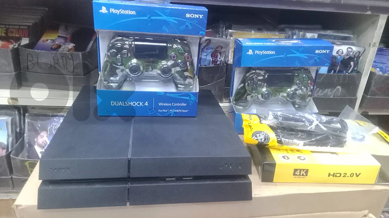 PS4 Slim (m3adal) | 2 Controllers | Excellent Condition | $160