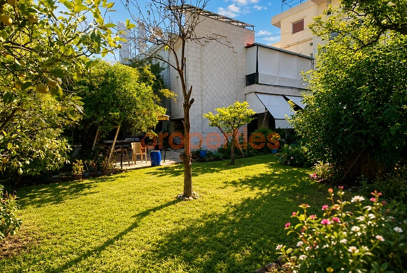 Land For Sale IN Hadath ارض للبيع في الحدث CPHJ30