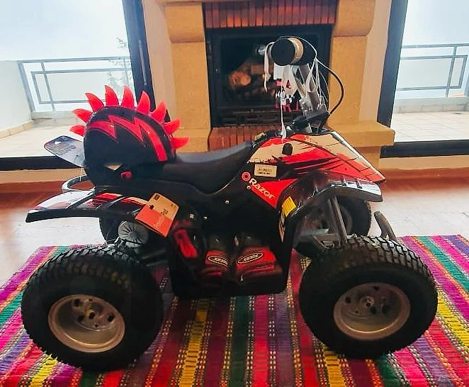 ATV كهربائي للأطفال من ماركة Razor العالمية