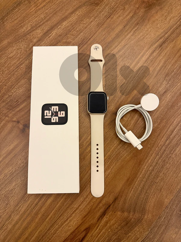 Apple Watch SE (GPS) (2nd Generation)