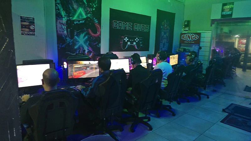 network gaming lounge