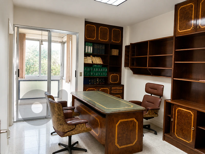Office for rent - Furnished - Prime location