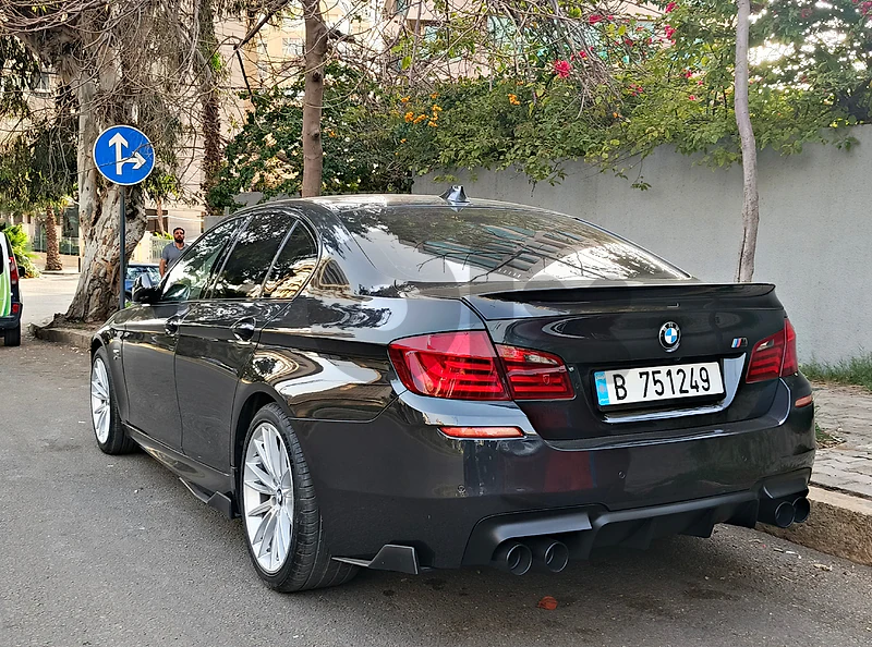 BMW 5-Series 2011