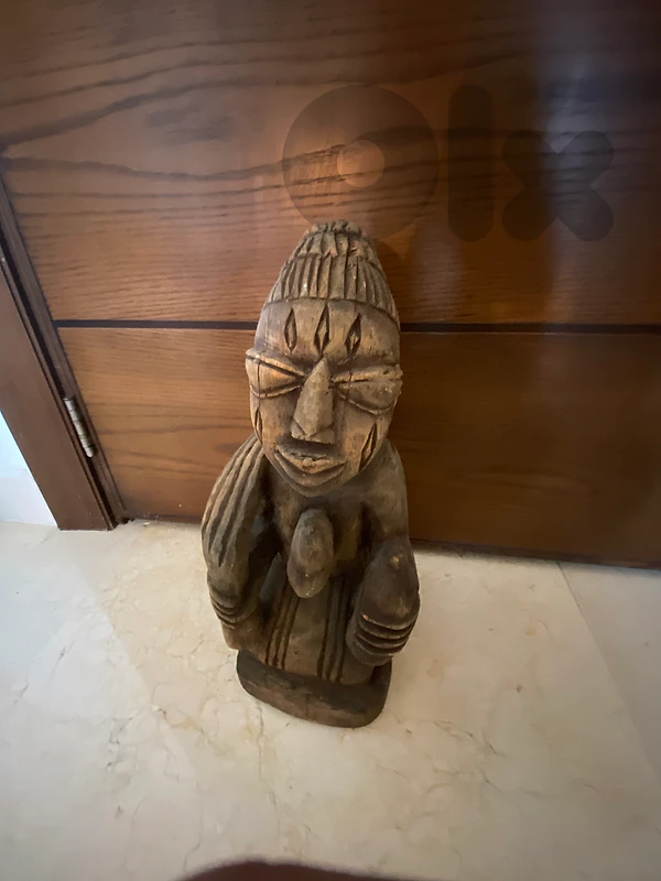 Real african statue made in 1967