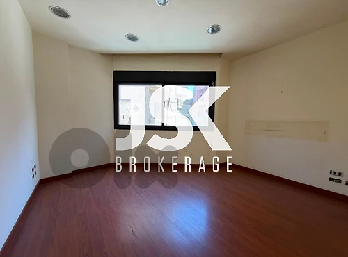 L21688 Office For Rent in Achrafieh, Sodeco