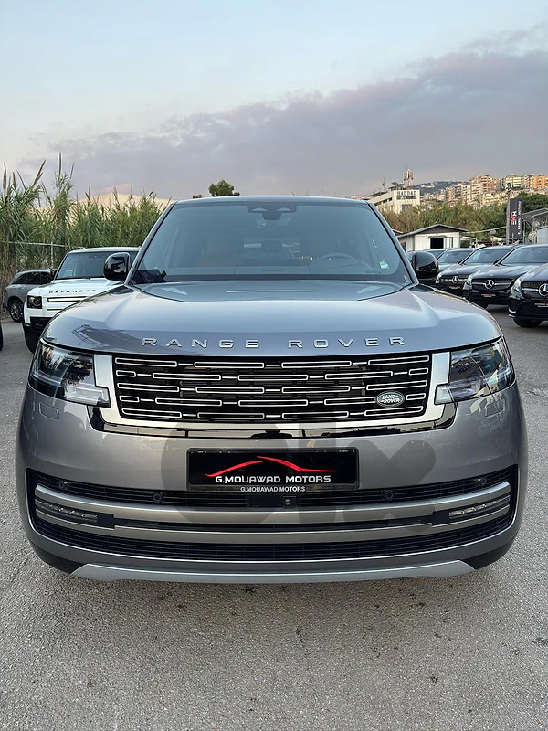 Range Rover Vogue SWB P-400 HSE NP