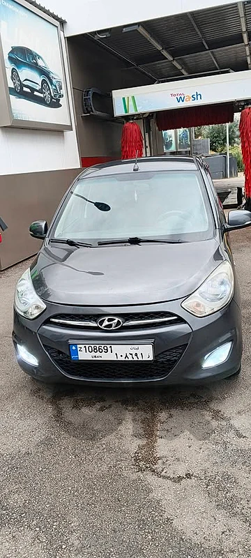 hyundai i10 silver 2012