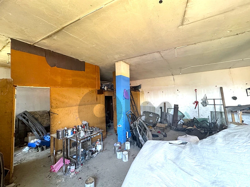 180m Ground Floor Commercial Sale Mansourieh Versaille Metn