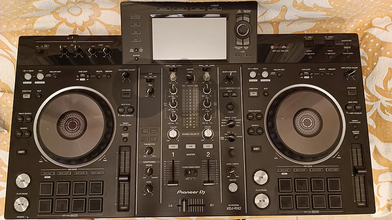Pioneer DJ XDJ-RX2 + Magma CTRL Case