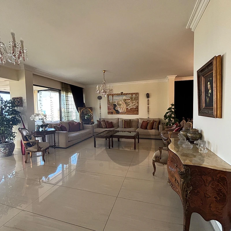 350 Sqm Apartmant in Manara