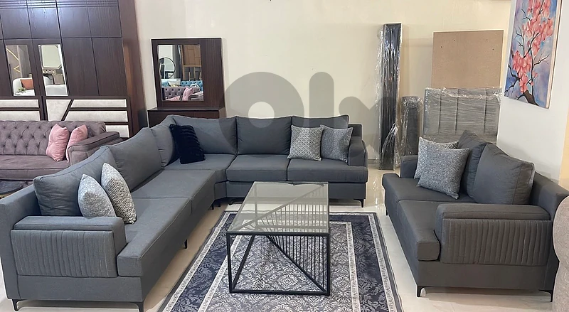 SOFAS AND LIVING ROOMS