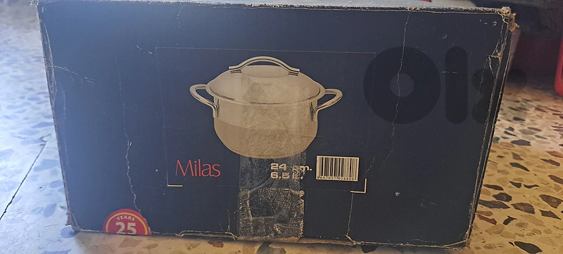 High-Quality Stainless Steel Cooking Pot – Excellent Condition