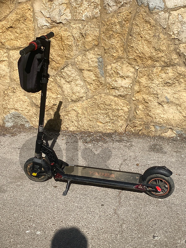 electric scooter