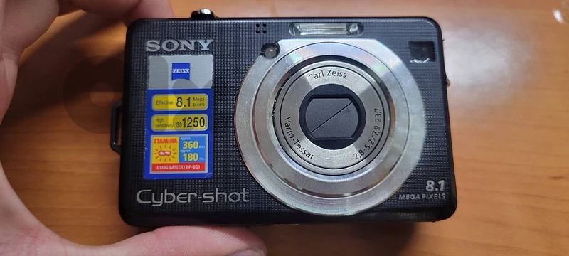 Digital Camera
