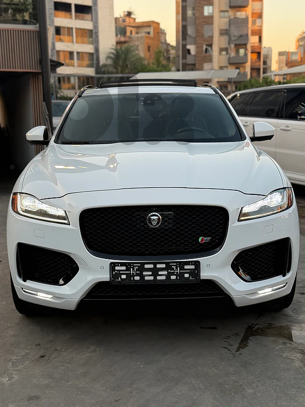 Jaguar F-Pace  S 2018  V6  clean carfax