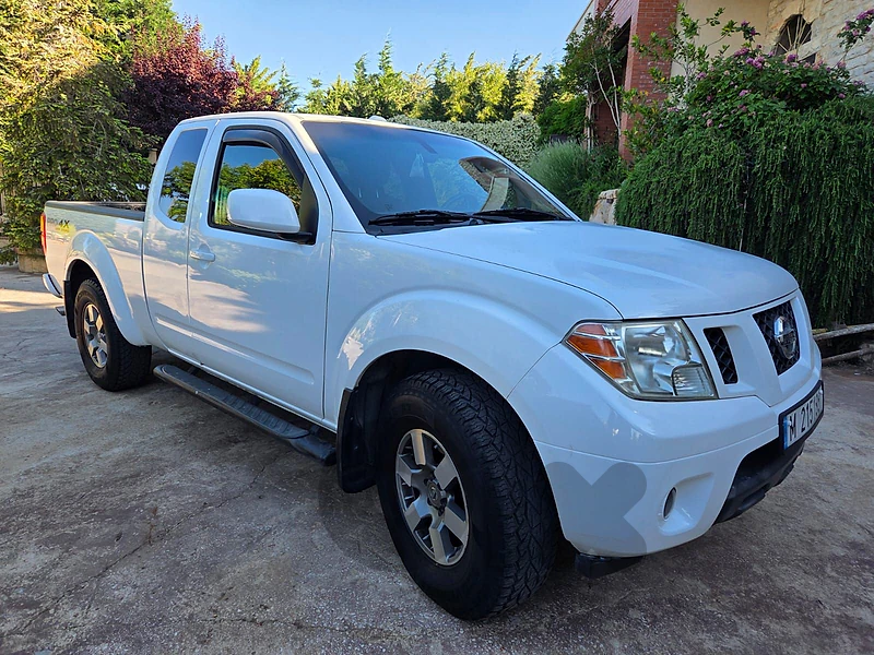 Nissan Frontier 2010 pro