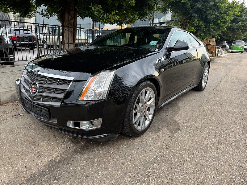 Cadillac CTS - V coupe 2011 cadillac CTS couoe V6