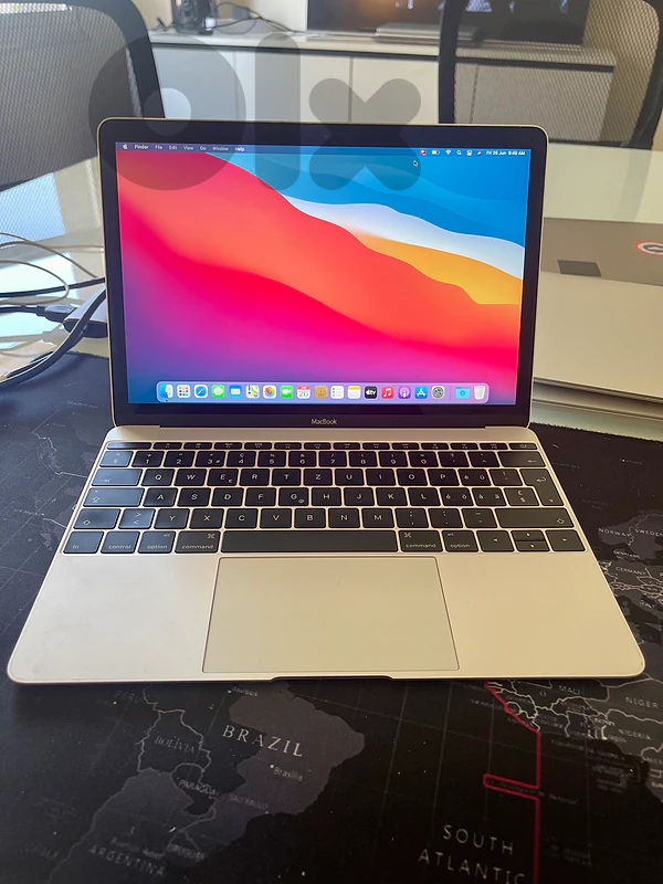 Apple MacBook Retina 12” (Early 2015)