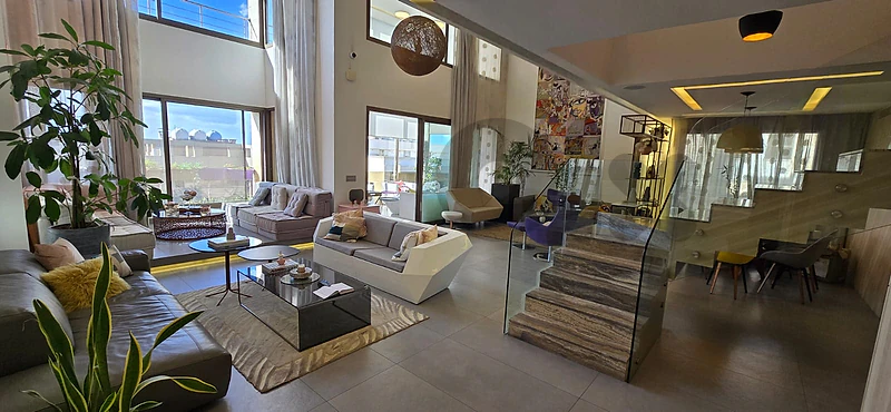 Luxurious Duplex with Private Garden for Rent in Jnahدوبلكس فاخر