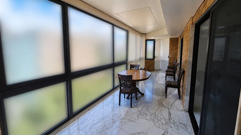 Elegant Fully Furnished Apartment for Sale in Jnahشقة فاخرة للبيع
