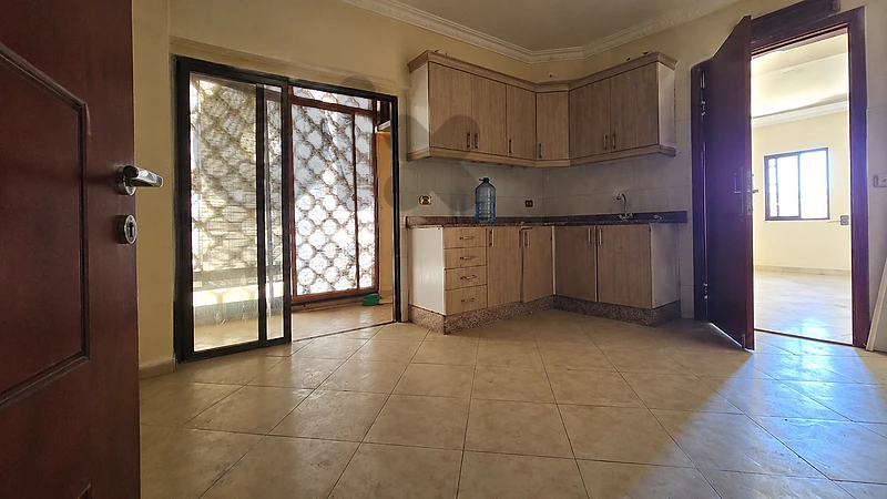Spacious Apartment For Rent in Jnahشقة واسعة للإيجار السنوي