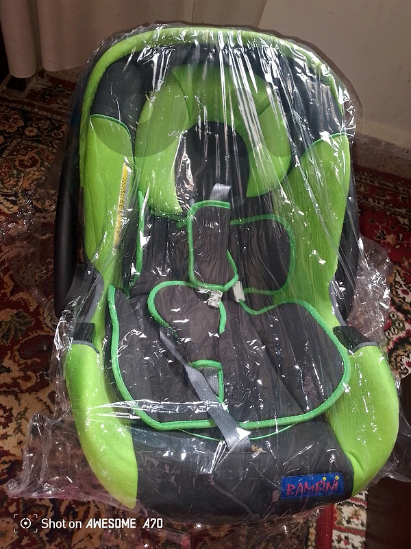 Baby car seat, مقعد سيارة الطفل