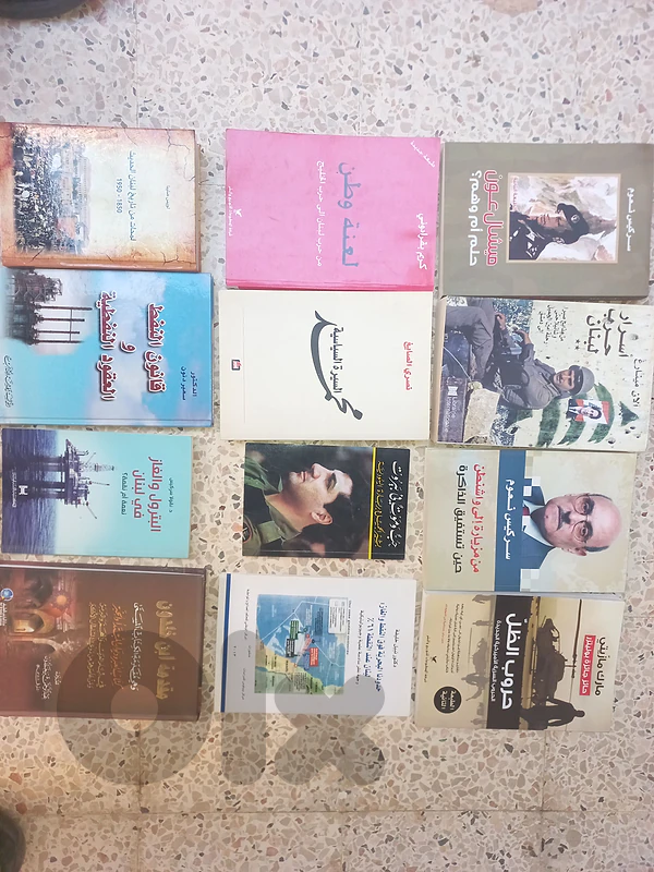 ٦٠ كتاب (سياسة لبنانية - تاريخ لبنان- الحرب الاهلية و غيره)
