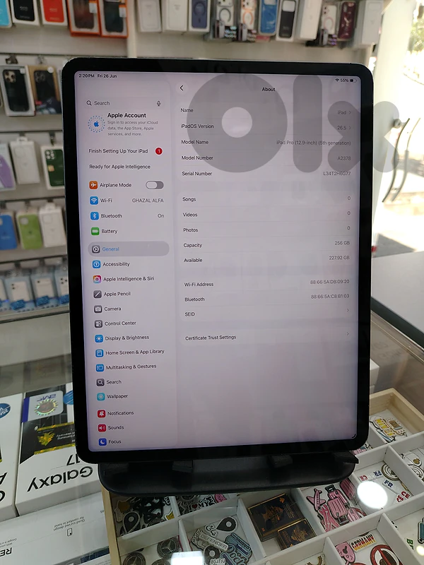 ipad pro 12.9 5th generation 256GB M1 500$