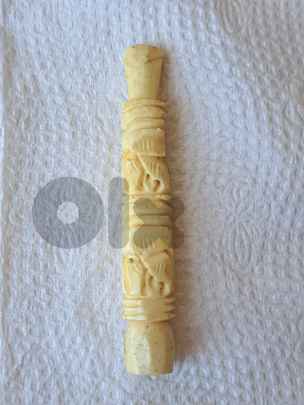 مبسم عاج
