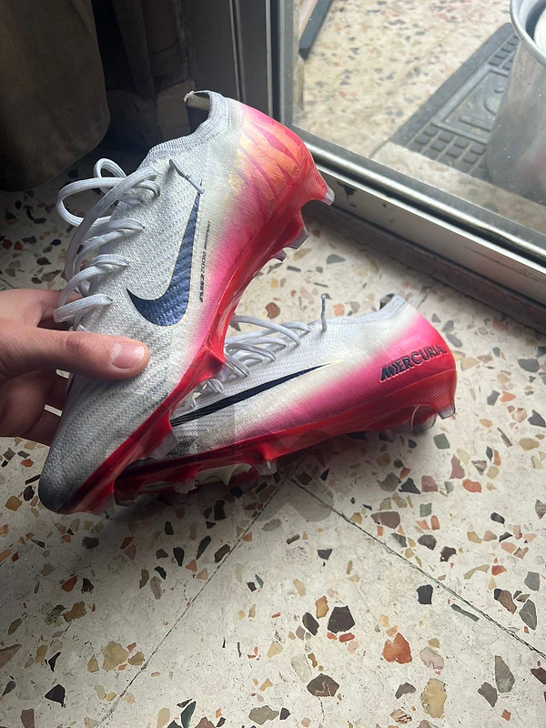 Original nike 2025 mercurial shoes