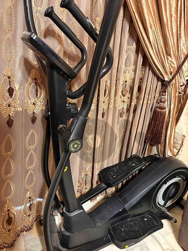 Elliptical machine