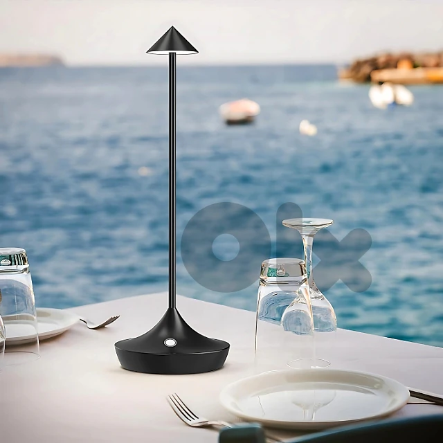 Cordless Table Lamp with Modern Metal Finish