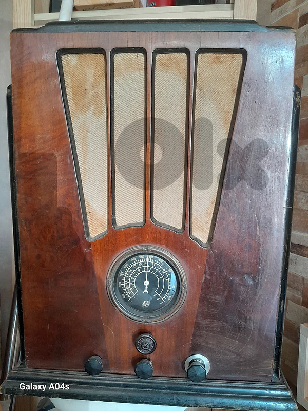 vintage radio