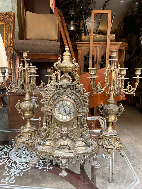 frensh set antique طقم غروب ساعة و شمعدان برونز فرنسي حجم كبير