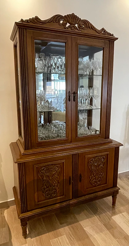 Vitrine en bois