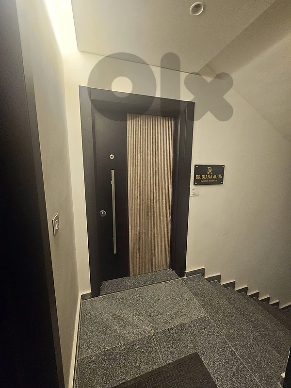 RWK161RH - Office for rent in adonis in a prime location